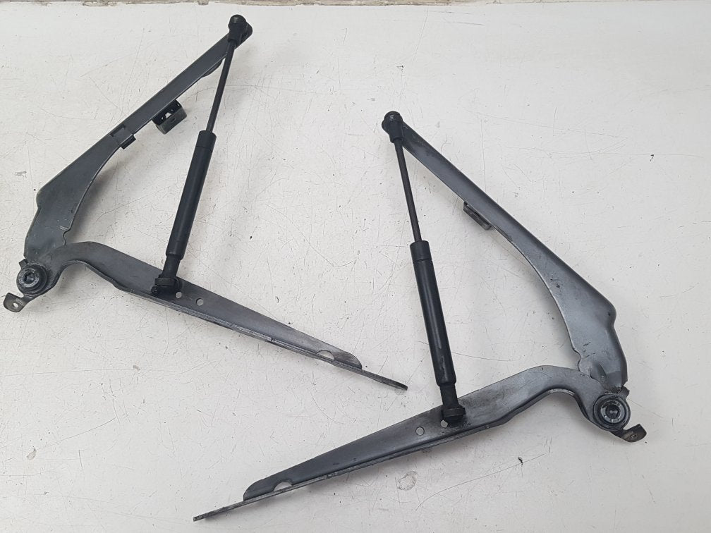 2003 - 2007 Volvo V70  Estate Bonnet Hinge/Strut 9154605