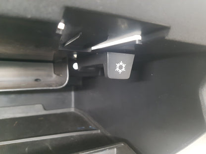 2012 - 2015 Volvo V40  Hatchback Glove Box 31393634