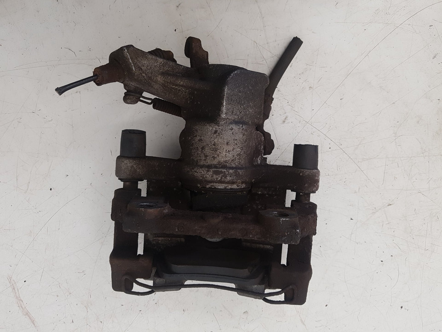 2004 Saab 9-3  Convertible Right Rear Caliper 93172187