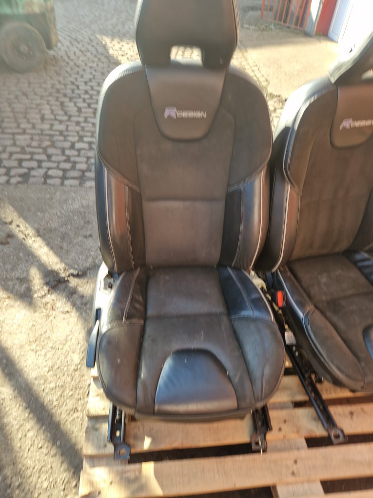 2012 - 2017 Volvo V40  Hatchback Seats Set