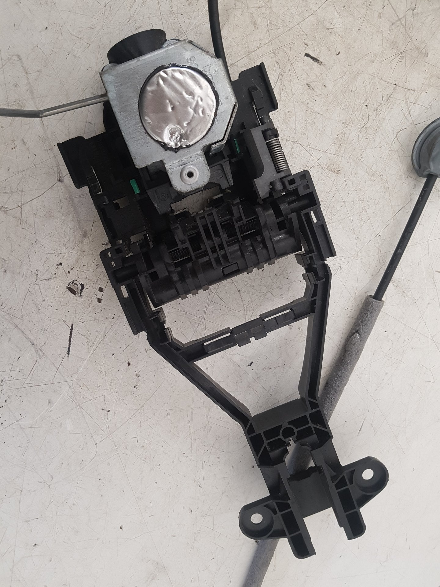 2011 - 2014 Volvo V60 I 155 Estate Left Front Door Lock Actuator 31301738