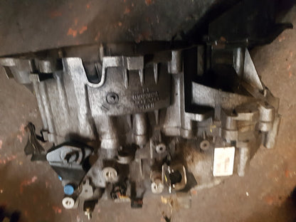 2003 - 2004 Volvo S40  Saloon Manual Gearbox 30616075