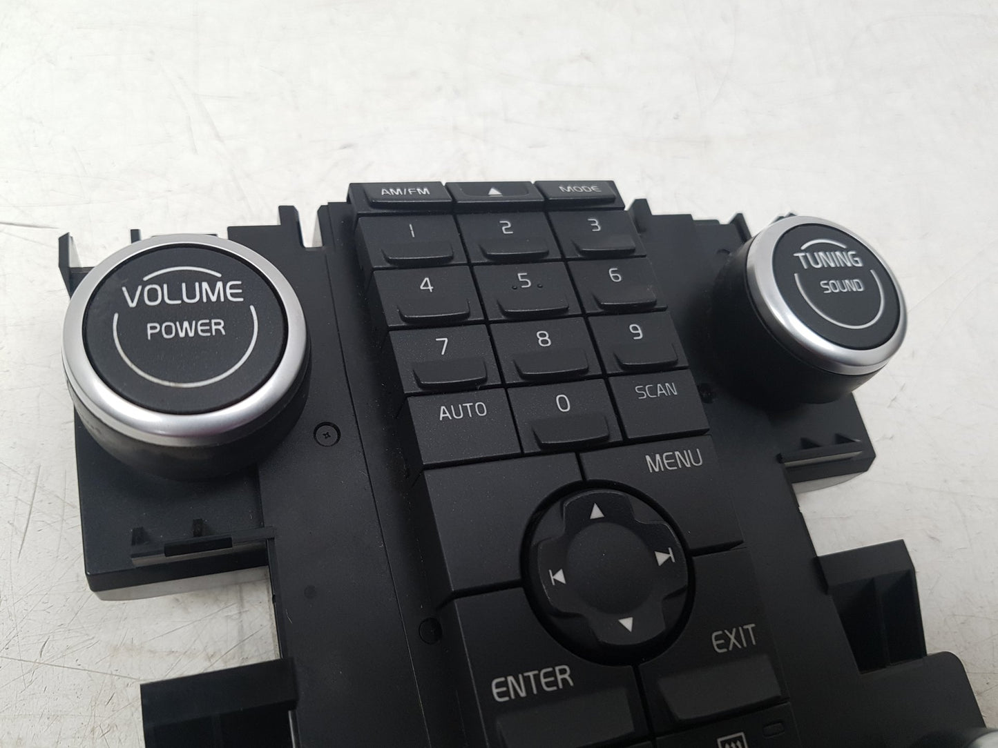 2008 - 2009 Volvo C70  Convertible HEATER & RADIO CONTROL PANNEL 30782540