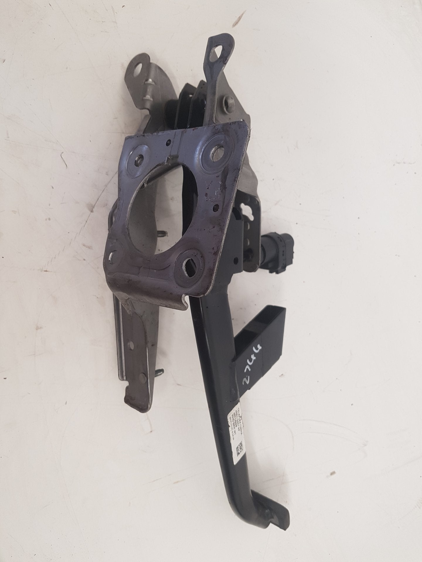 2005 Volvo V50  Estate Brake Pedal 30714999