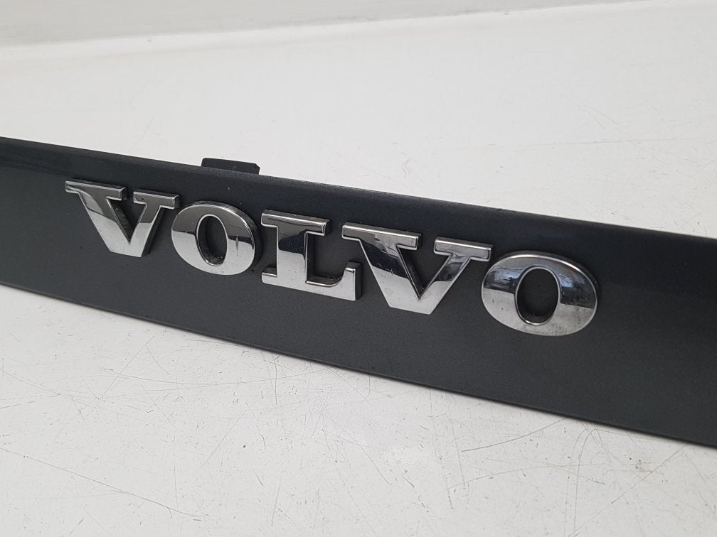 2012 - 2017 Volvo V40  Hatchback TAILGATE PLASTIC/BOTTOM TRIM 08663727 GREY 455