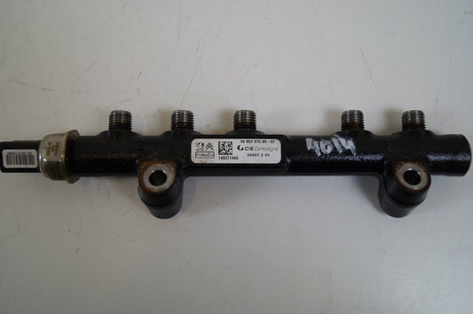 2010 - 2012 Volvo C30  Hatchback Injection Rail 968529758002