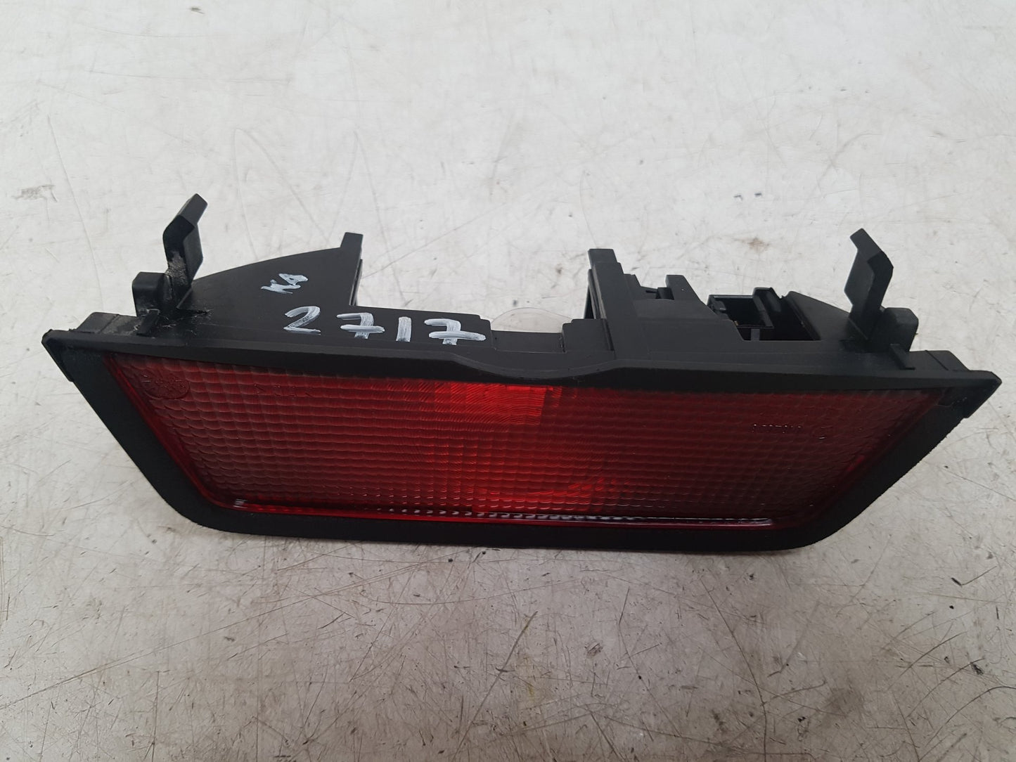 1992 - 1997 Volvo 850  Estate REAR/TAIL THIRD BRAKE STOP LIGHT 3512325