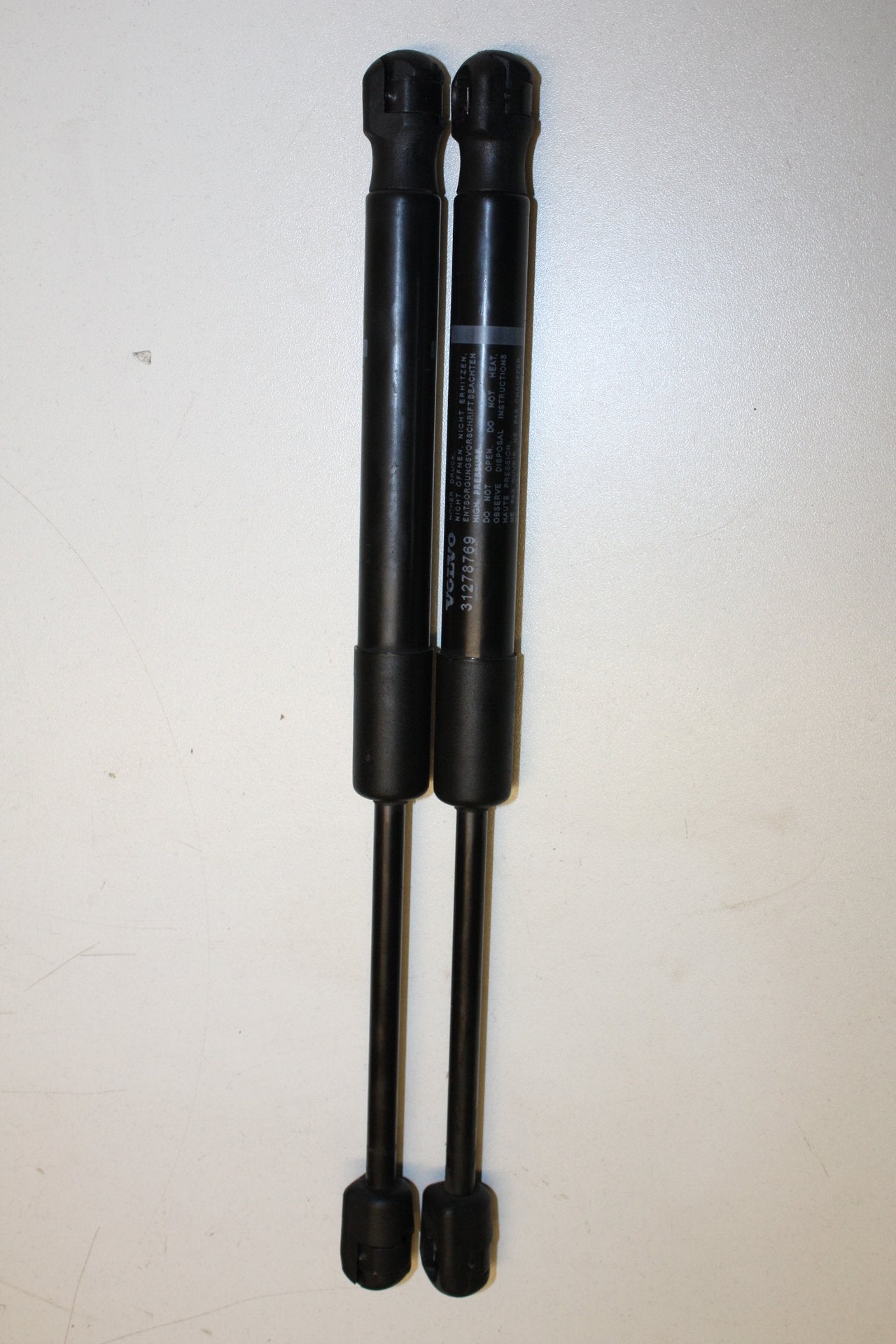 2012 Volvo S60  Saloon BONNET STRUTS/RAMS - PAIR 31278769