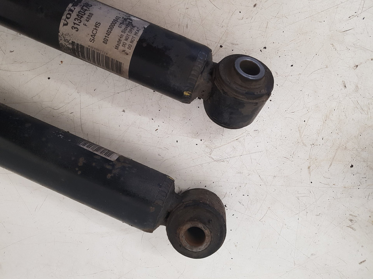 2008 - 2013 Volvo XC60 I 156 Estate REAR SHOCK ABSORBER (PAIR) 31340478