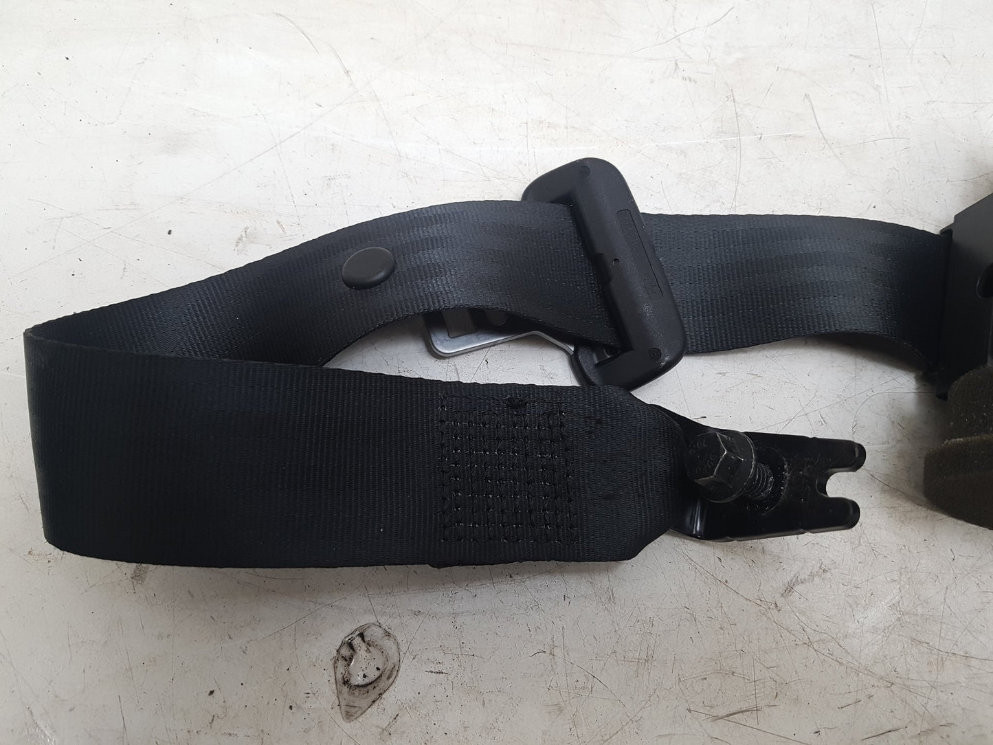 2010 - 2012 Volvo C30  Hatchback Right Rear Seat belt 30642227