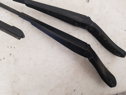 2010 - 2017 Volvo XC60  Estate FRONT WIPER ARMS (PAIR) 30753530