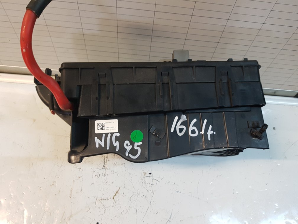 2010 - 2012 Saab 95  Saloon Engine Fuse Box 13253551_02