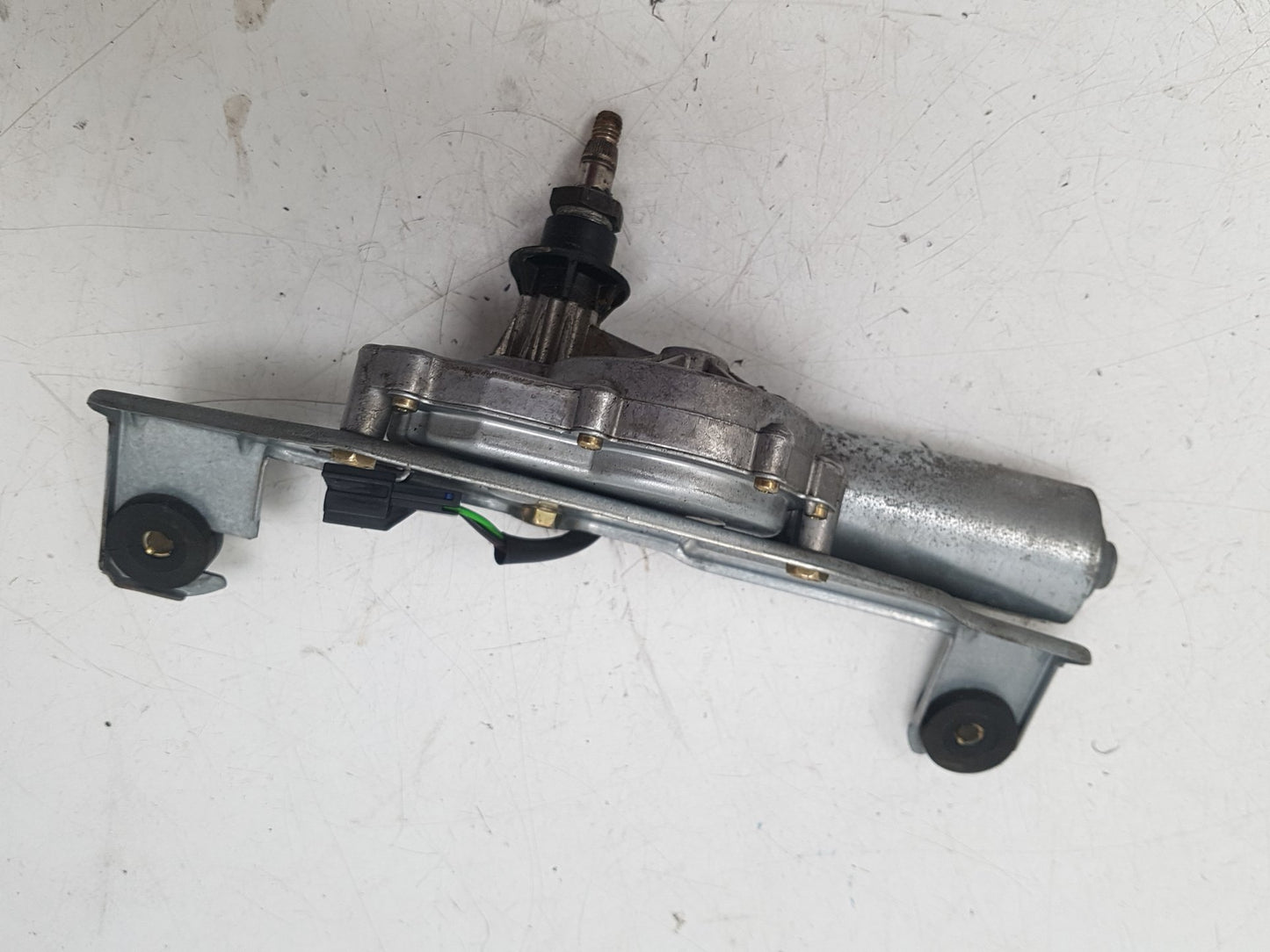 2000 - 2004 Volvo V40  Estate Rear Wiper Motor 30805657