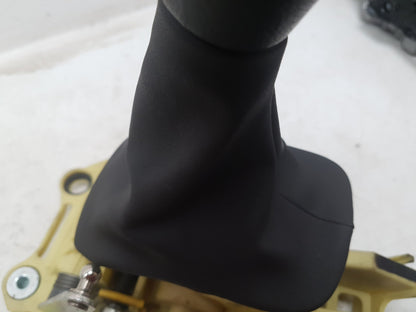 2007 - 2013 Volvo C70  Convertible GEAR STICK
