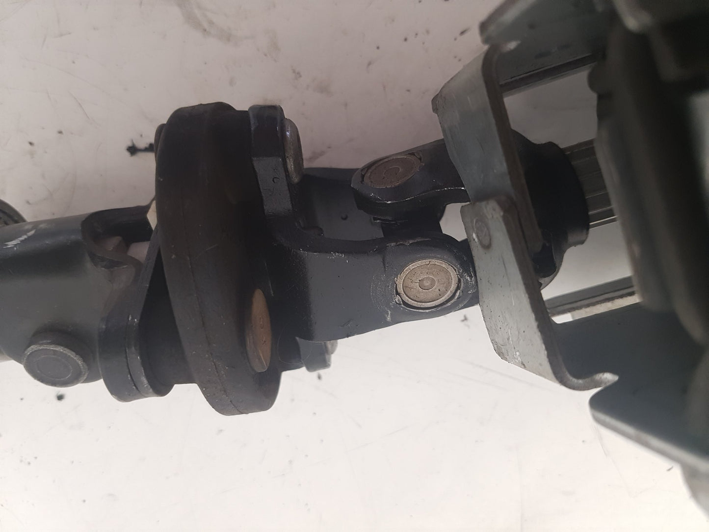 2001 - 2008 Volvo V70  Estate Steering Column 30680270