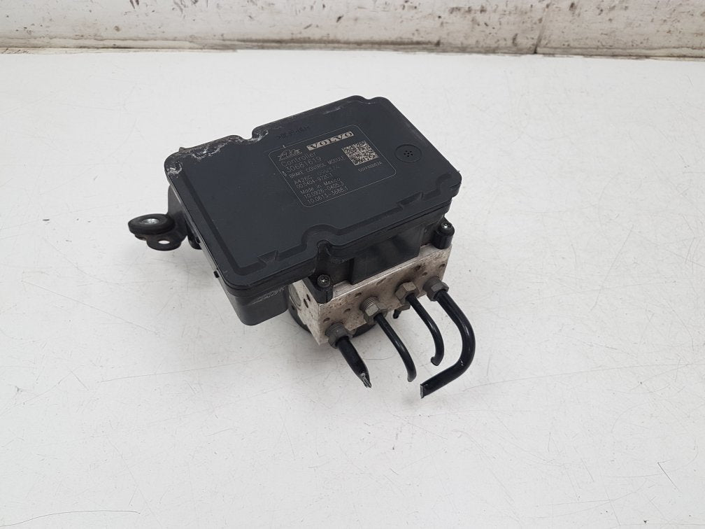 2006 - 2011 Volvo S80  Saloon ABS Pump/Modulator 30681619