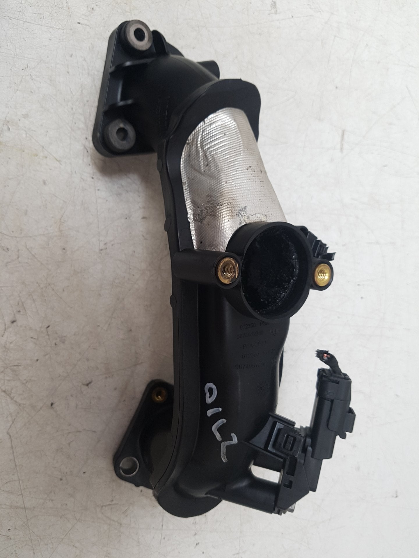 2004 - 2010 Volvo V50  Estate INTAKE PIPE 9674942380