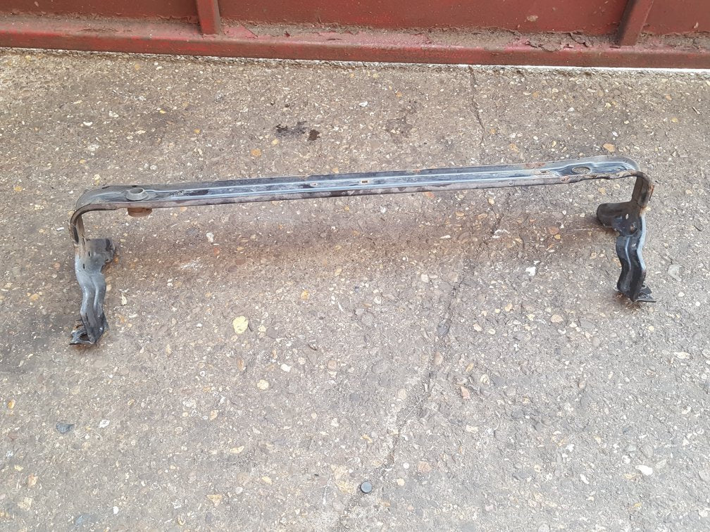 2012 - 2016 Volvo V40  Hatchback Radiator Support Bracket 31293957