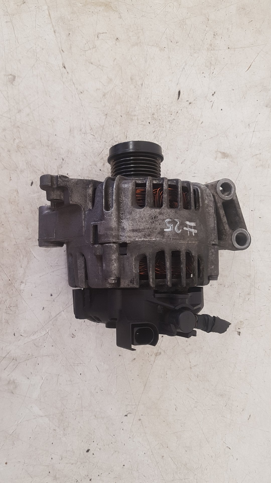 Volvo V40 T2 Alternator 2015 30644798 Series 525 526 B4164T4 VRAC Grade A