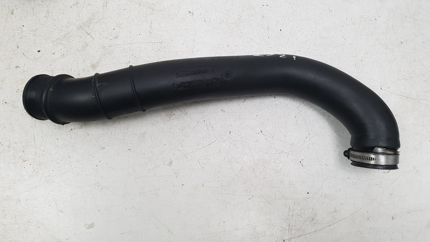 2000 - 2004 Volvo V40  Estate Intercooler Pipe 30620813