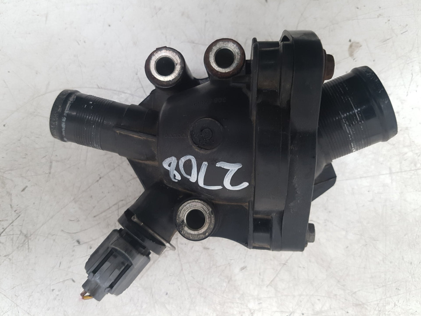 2007 Volvo C70  Convertible THERMOSTAT HOUSING/TEMP SENSOR 30650810