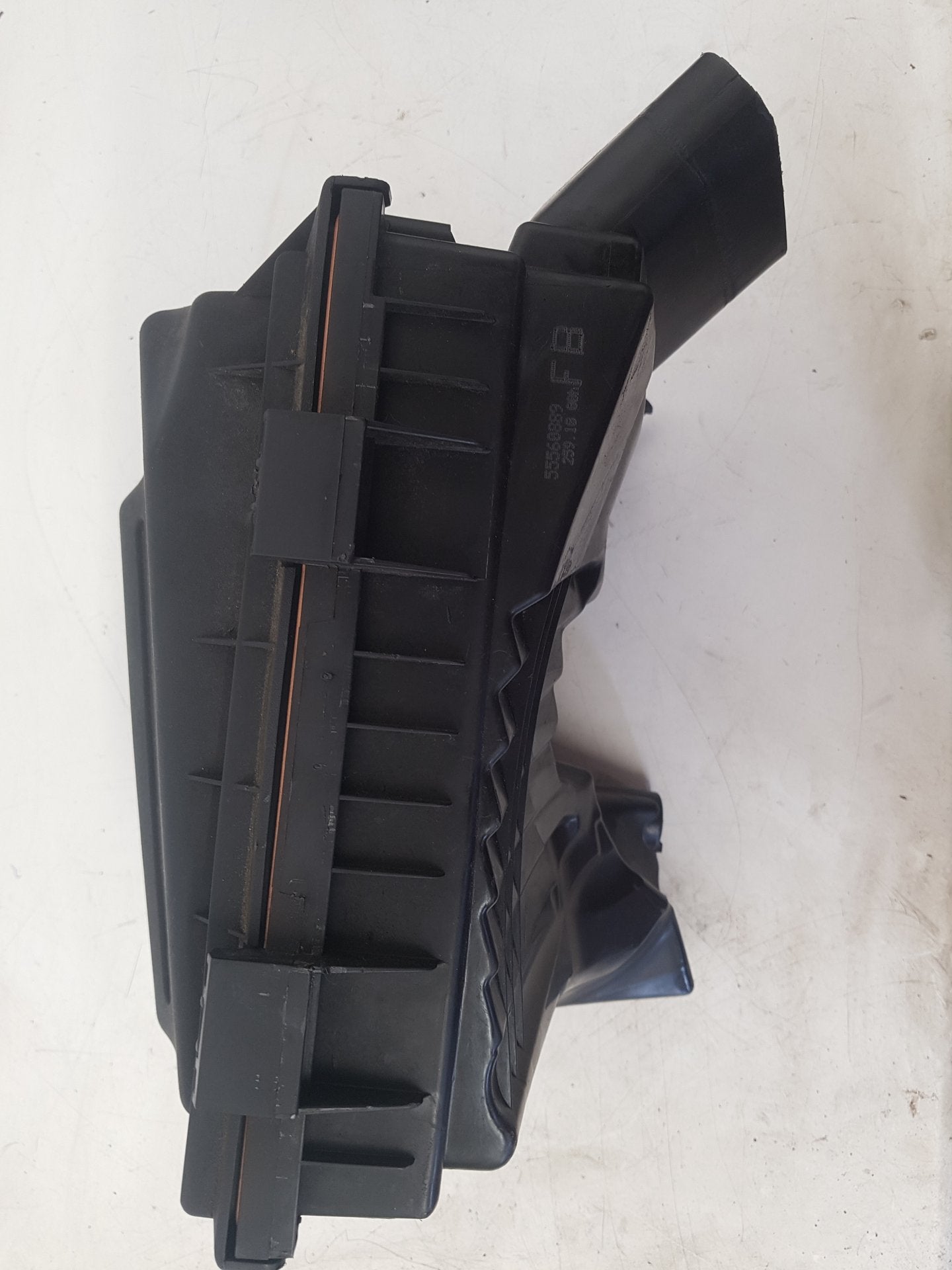 2010 - 2012 Saab 9-5  Saloon Air Filter Box 55560889