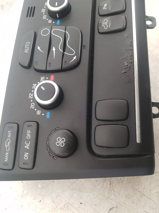 2011 - 2014 Volvo XC90  Estate Heater Controls 31346603