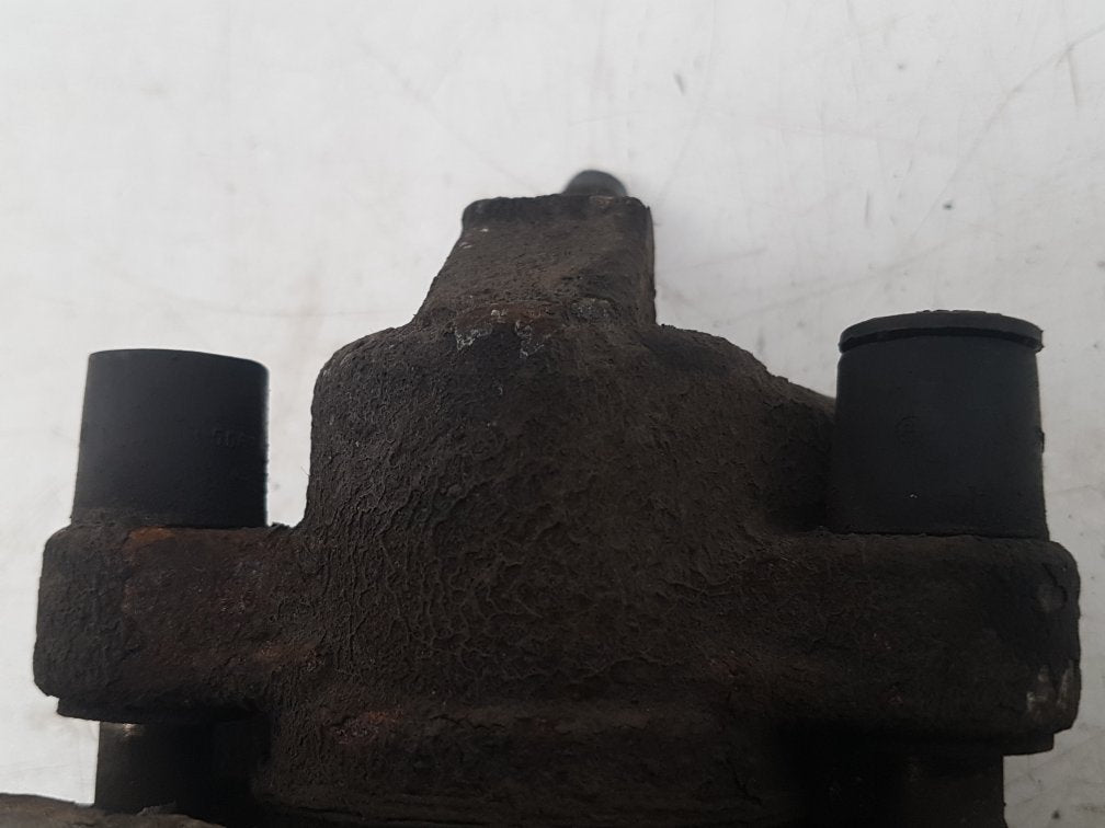 1998 - 2005 Volvo S80  Saloon Right Rear Caliper 8251313