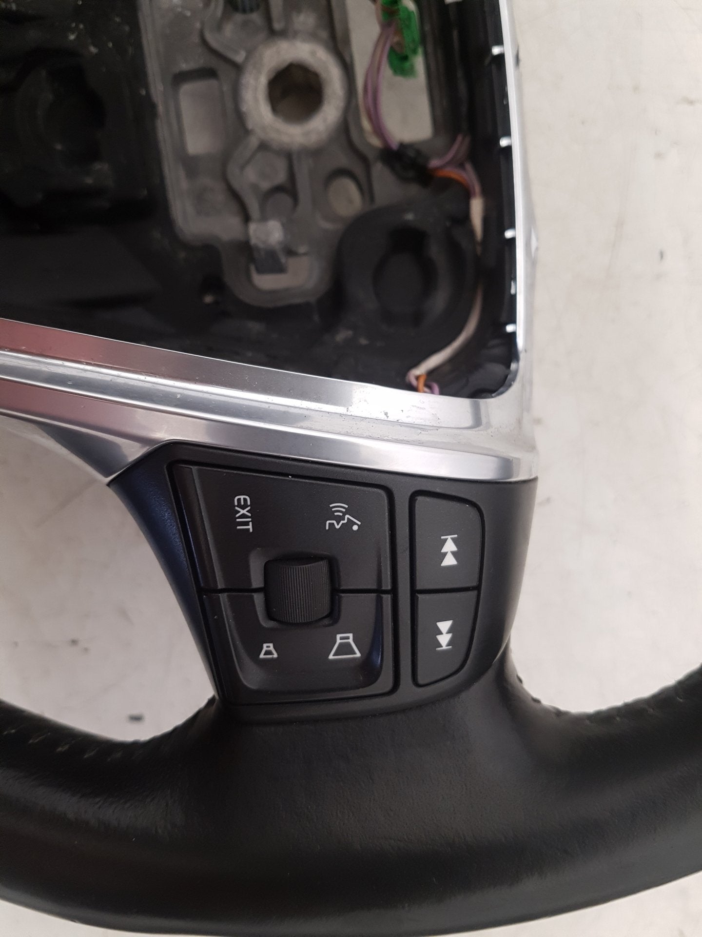 2014 - 2018 Volvo V60  Estate Steering Wheel 31455089