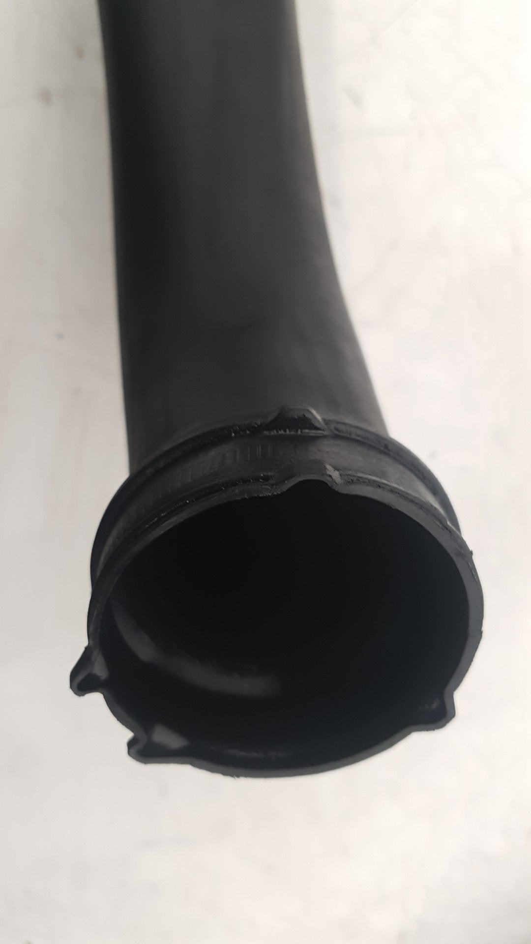 2010 - 2012 Volvo V50   Estate Intercooler Pipe 31319646