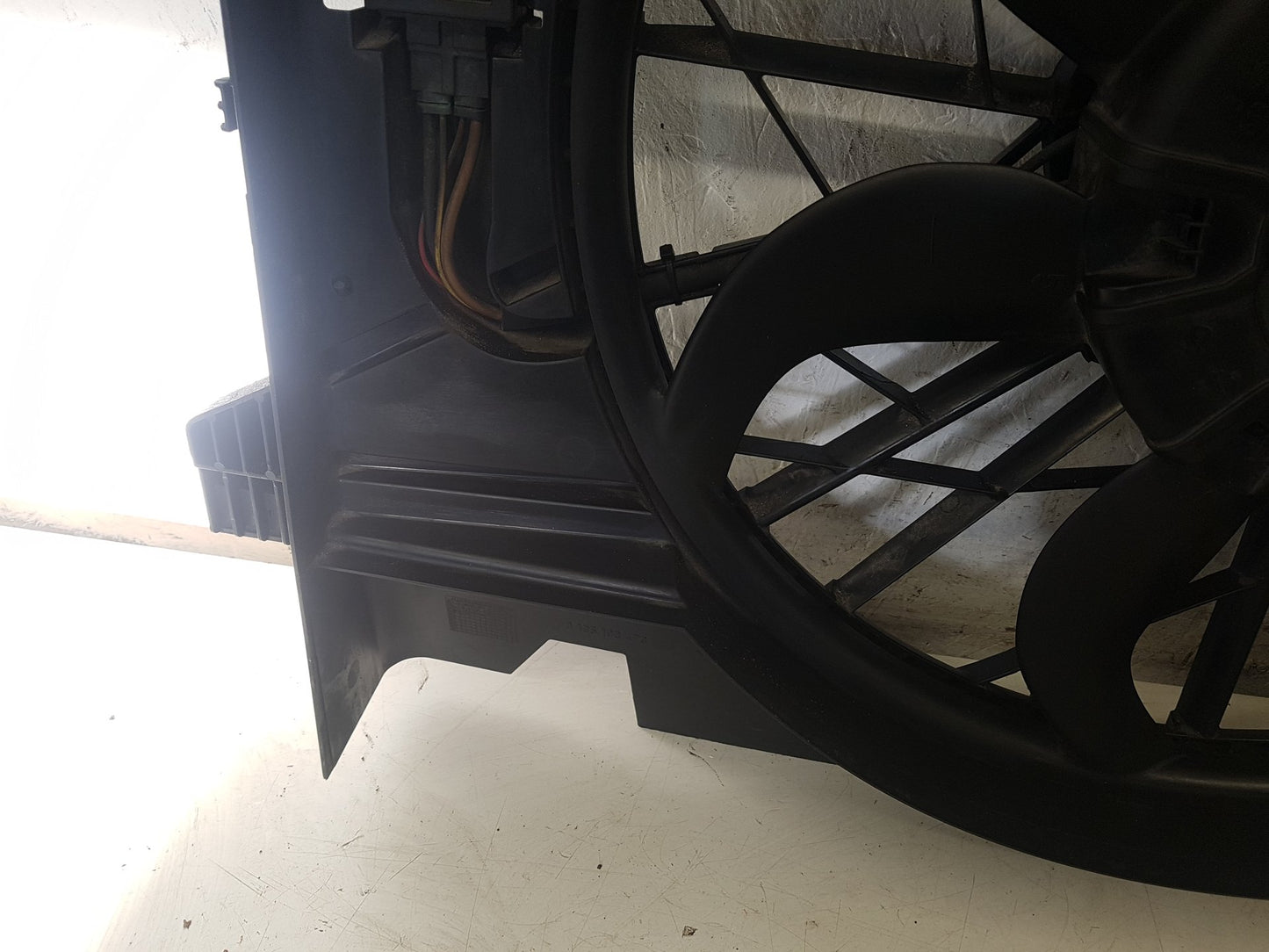 2002 - 2006 Volvo XC90  Estate RADIATOR FAN & COWLING (A/C CAR) 3137229010