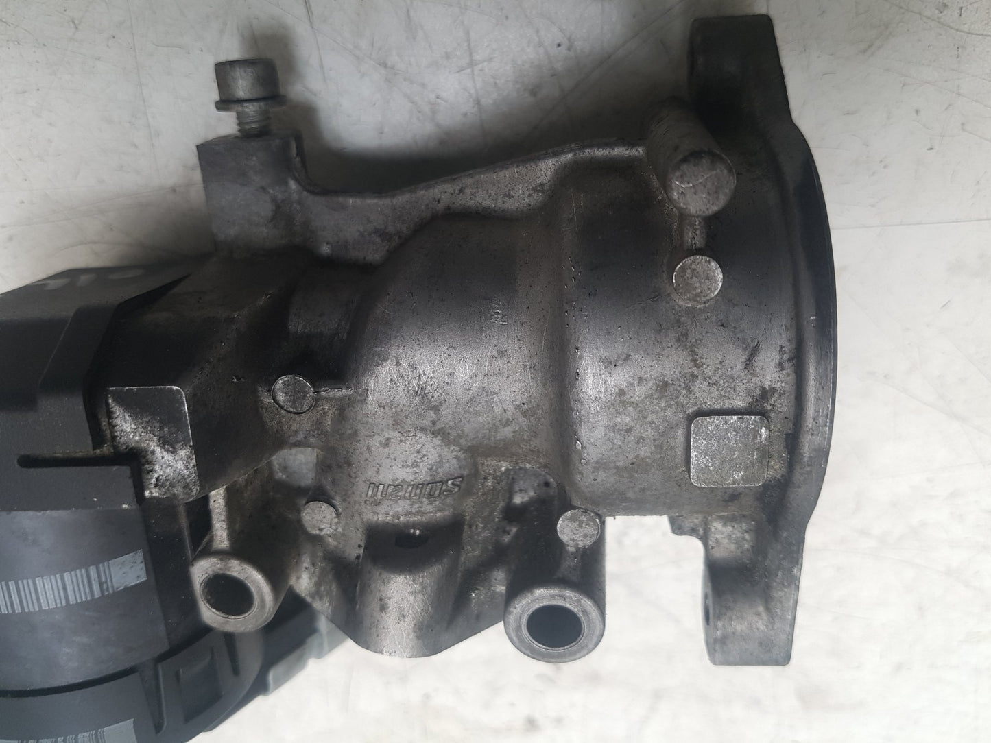 2004 - 2010 Volvo V50  Estate EGR VALVE AND COOLER 8653691