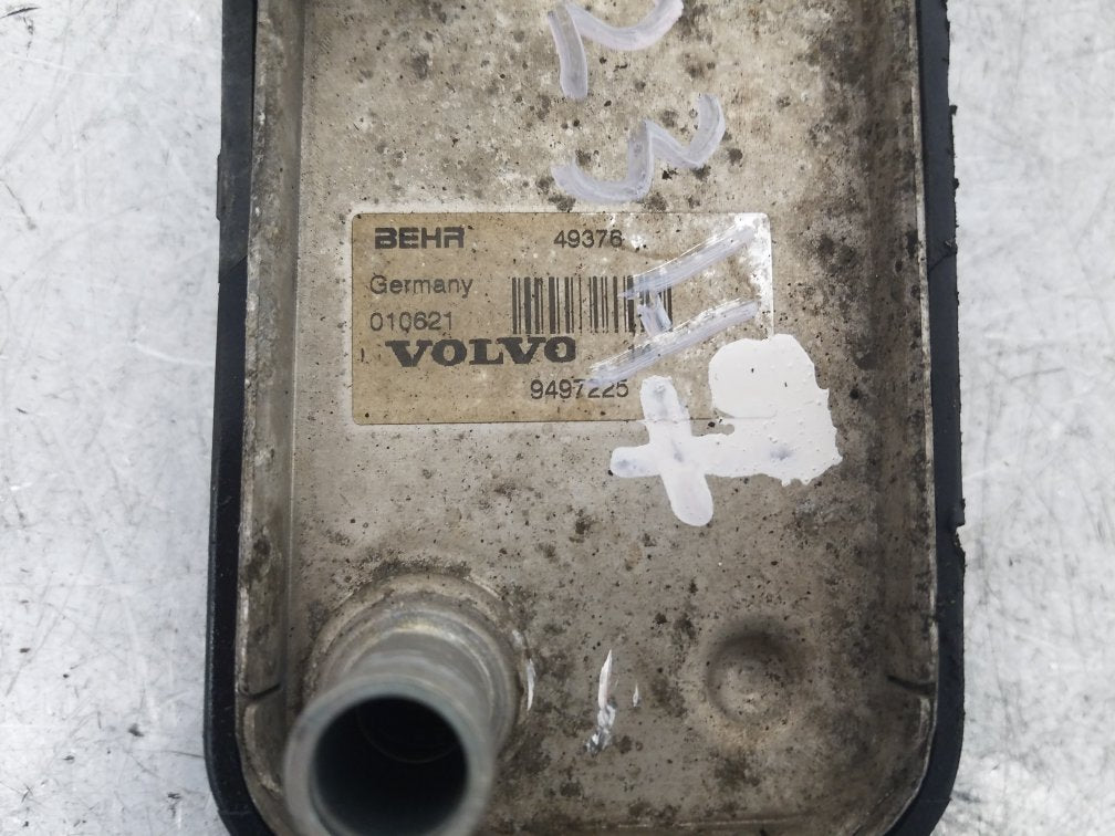 1998 - 2002 Volvo C70  Coupe Engine Oil Cooler 9497225