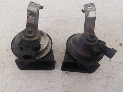 2008 - 2011 Volvo V70  Estate HIGHER AND LOWER HORNS (PAIR)