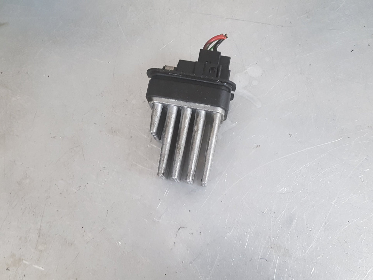 2004 Saab 9-3  Convertible Heater Fan Resistor 52488536