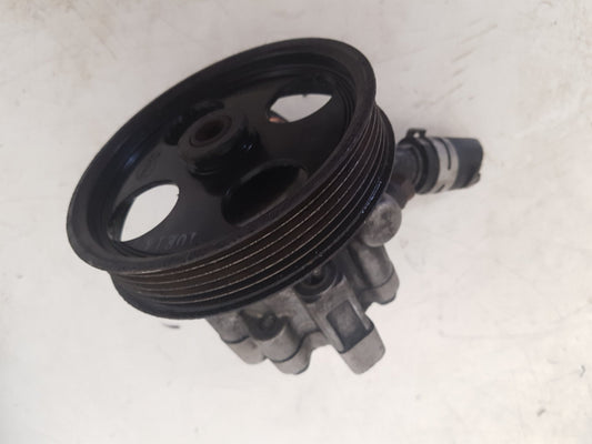 2010 - 2012 Saab 9-5  Saloon Power Steering Pump 55563329