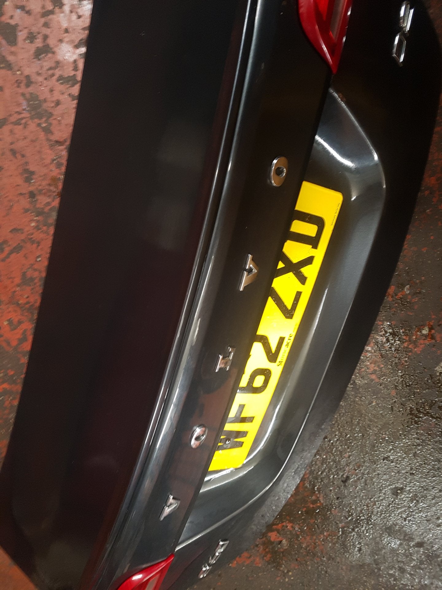 2010 - 2013 Volvo S60 II 134 Saloon Bootlid