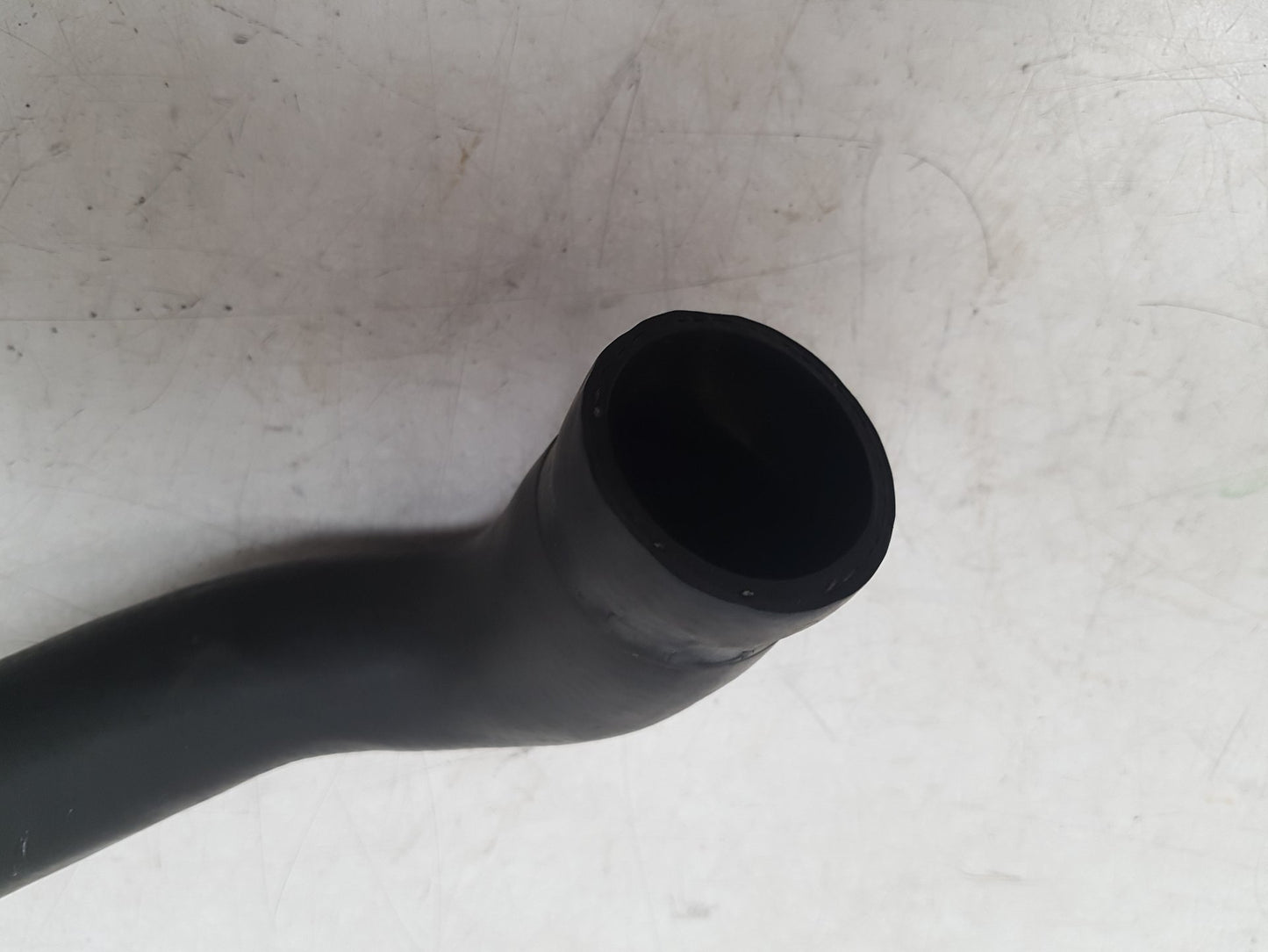 2008 - 2009 Volvo C70  Convertible RADIATOR HOSE 3M5H8260CH