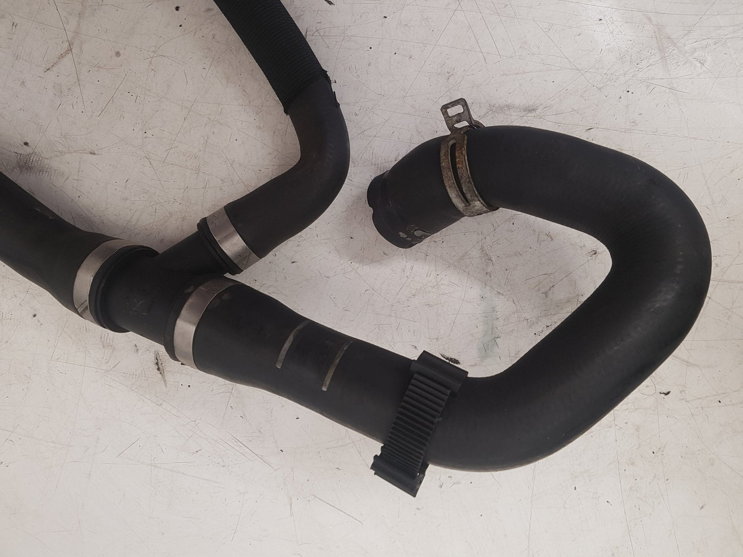 2006 - 2012 Volvo C30  Hatchback RADIATOR HOSE 30725839
