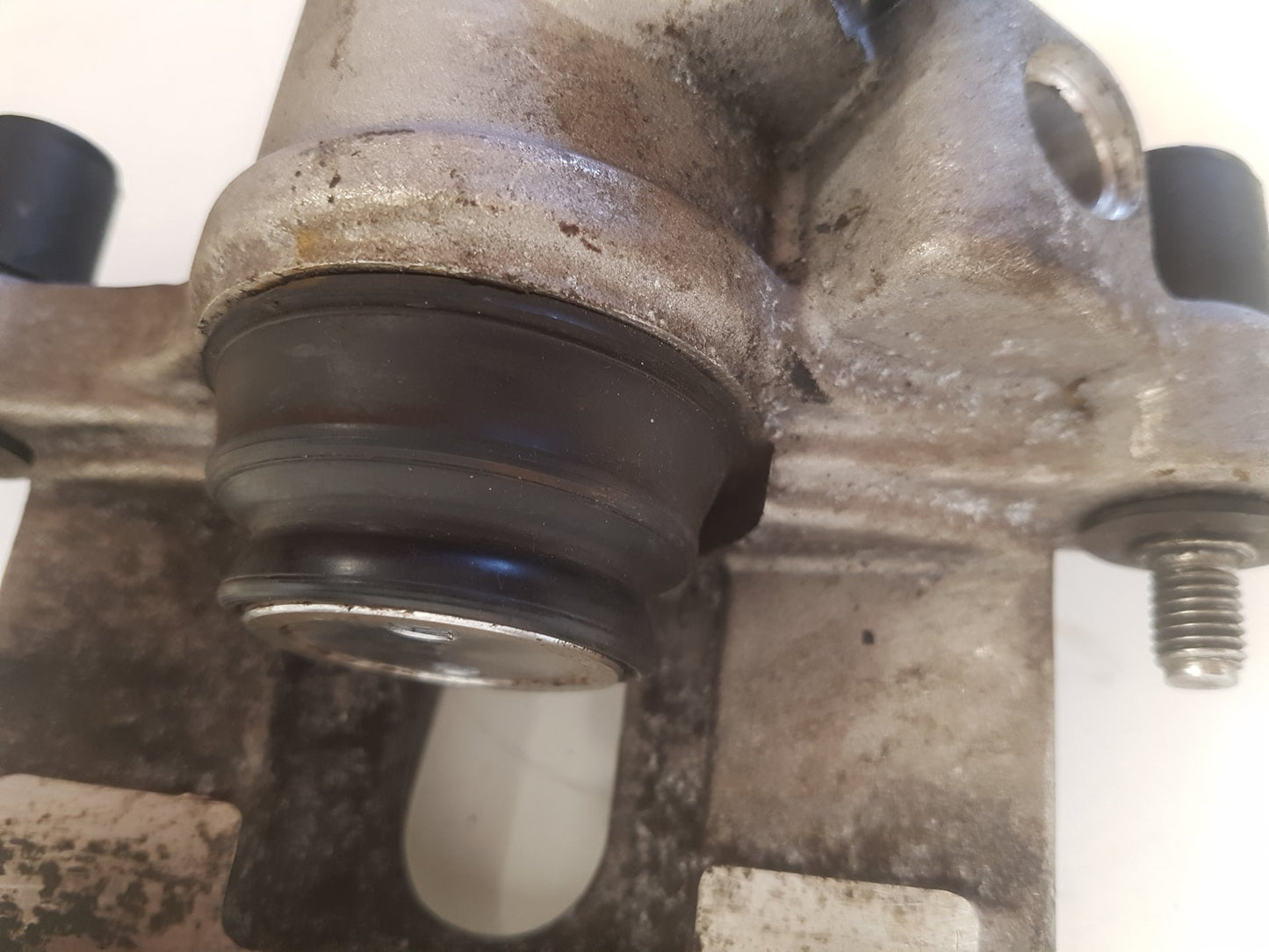 2006 - 2013 Volvo C30  Hatchback Left Rear Caliper 36000485