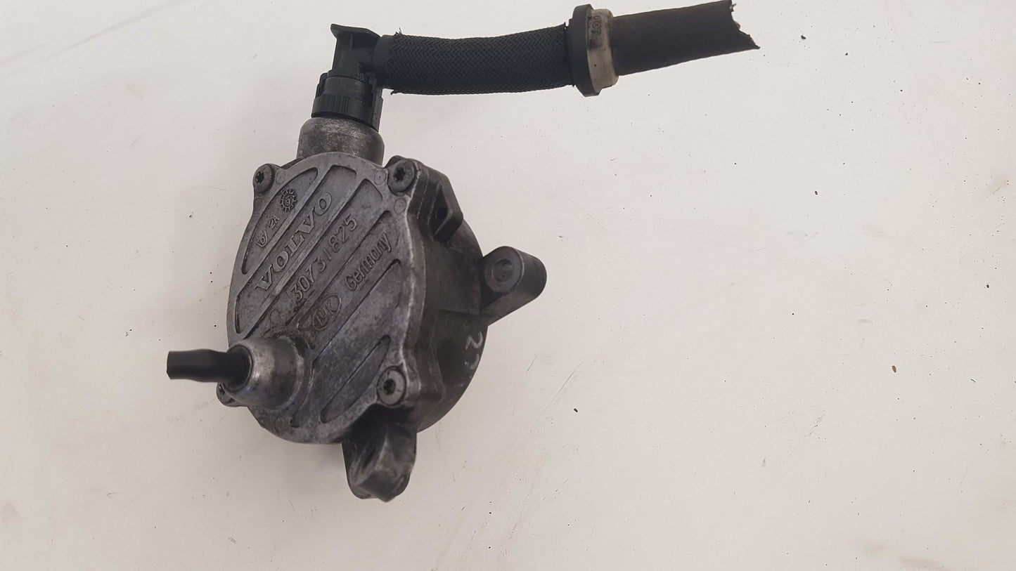 2000 - 2007 Volvo XC70  Estate Vacuum/Air Pump 30731825