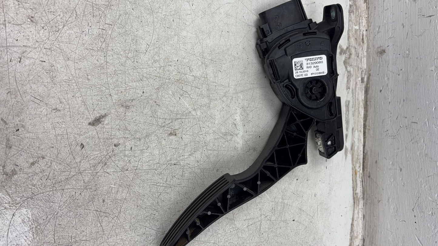 2008 - 2016 Volvo XC70 III 136 Estate Accelerator Pedal 31329060