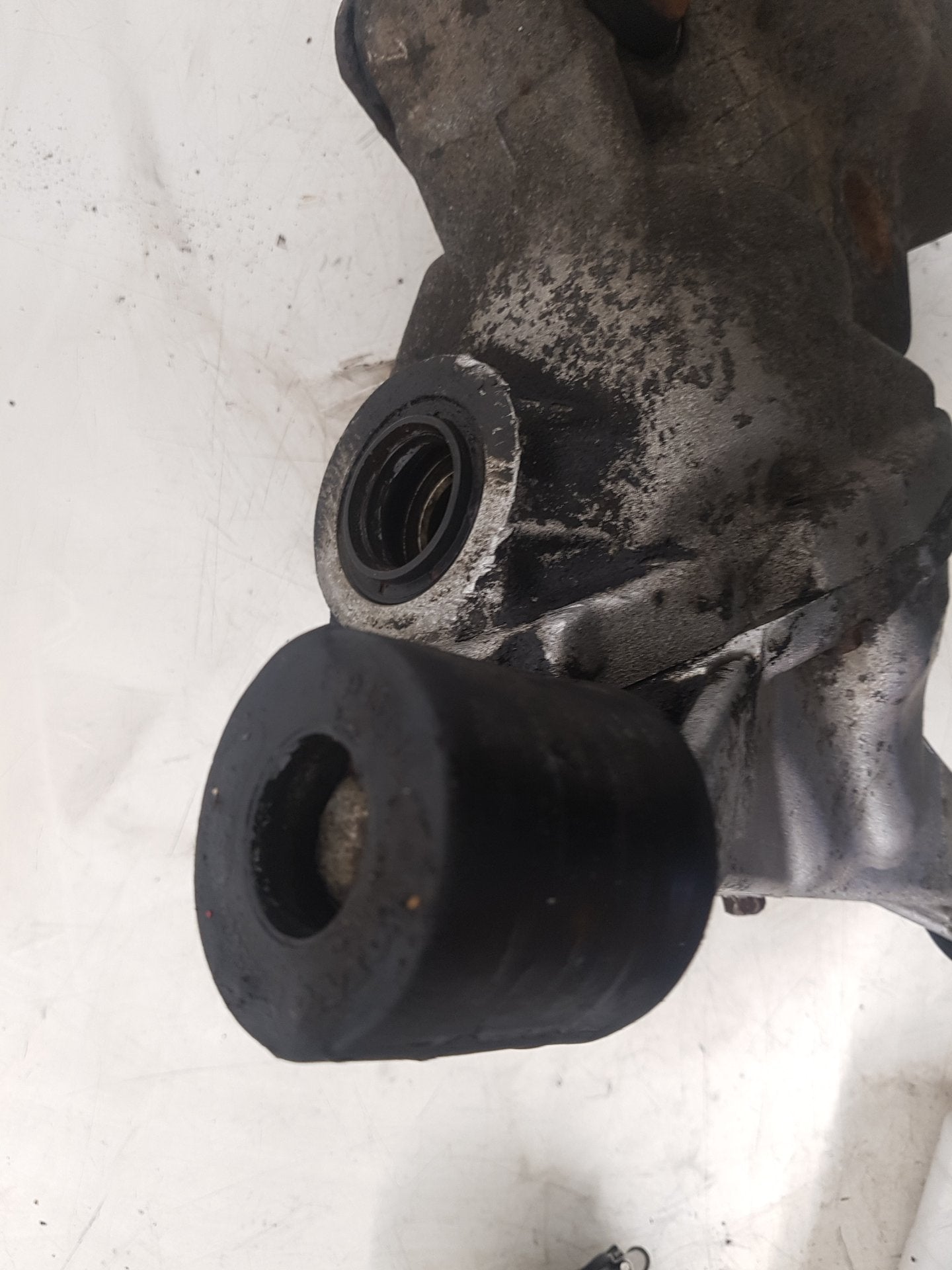 2005 - 2007 Volvo XC70  Estate Rear Differential Assembly 6510002200