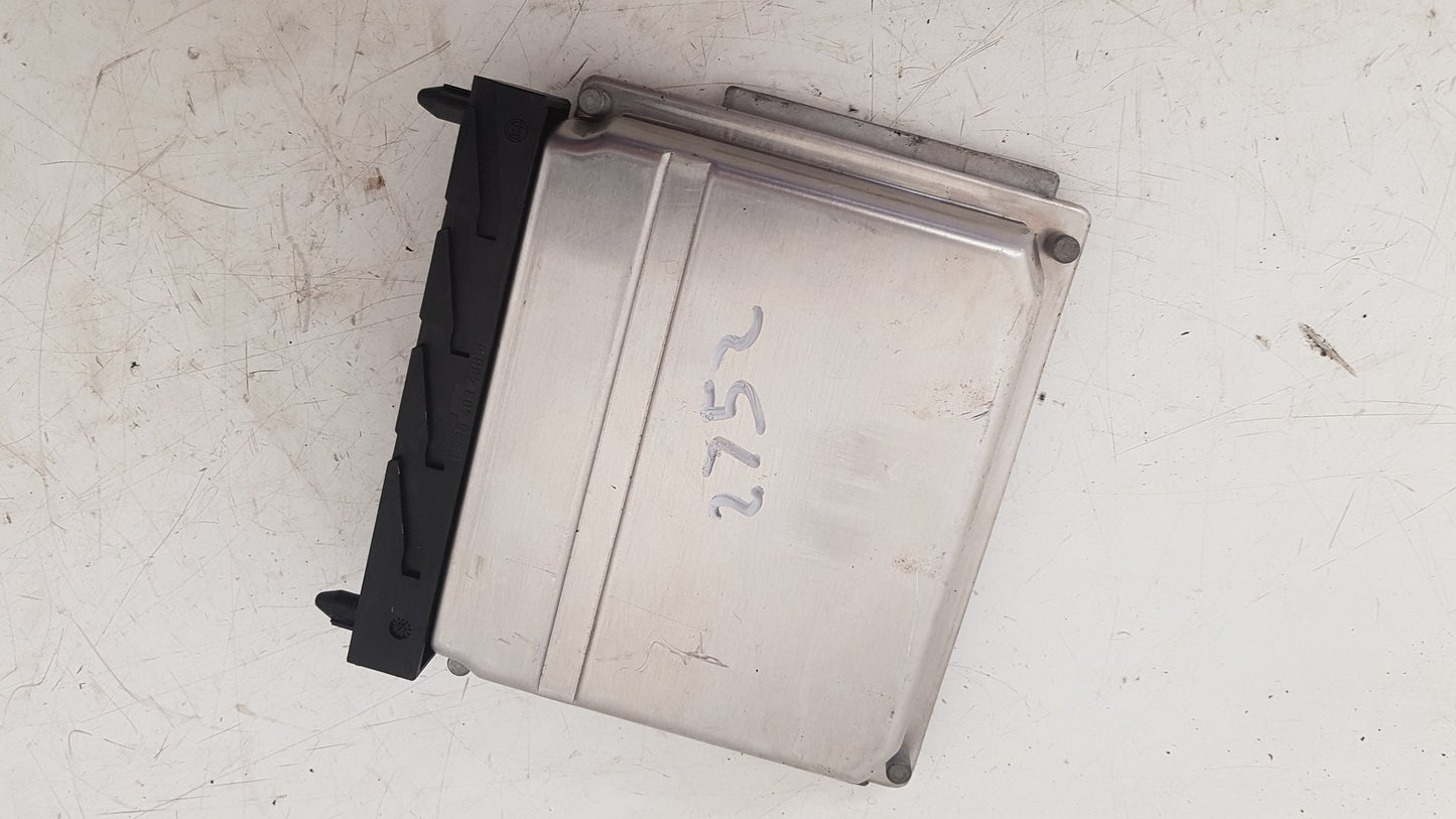 2005 Volvo S60  Saloon Engine ECU 30668478