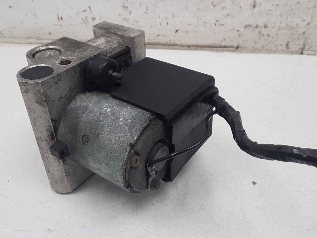 1986 - 1998 Volvo 940  Estate ABS Pump/Modulator 0 265 205 010