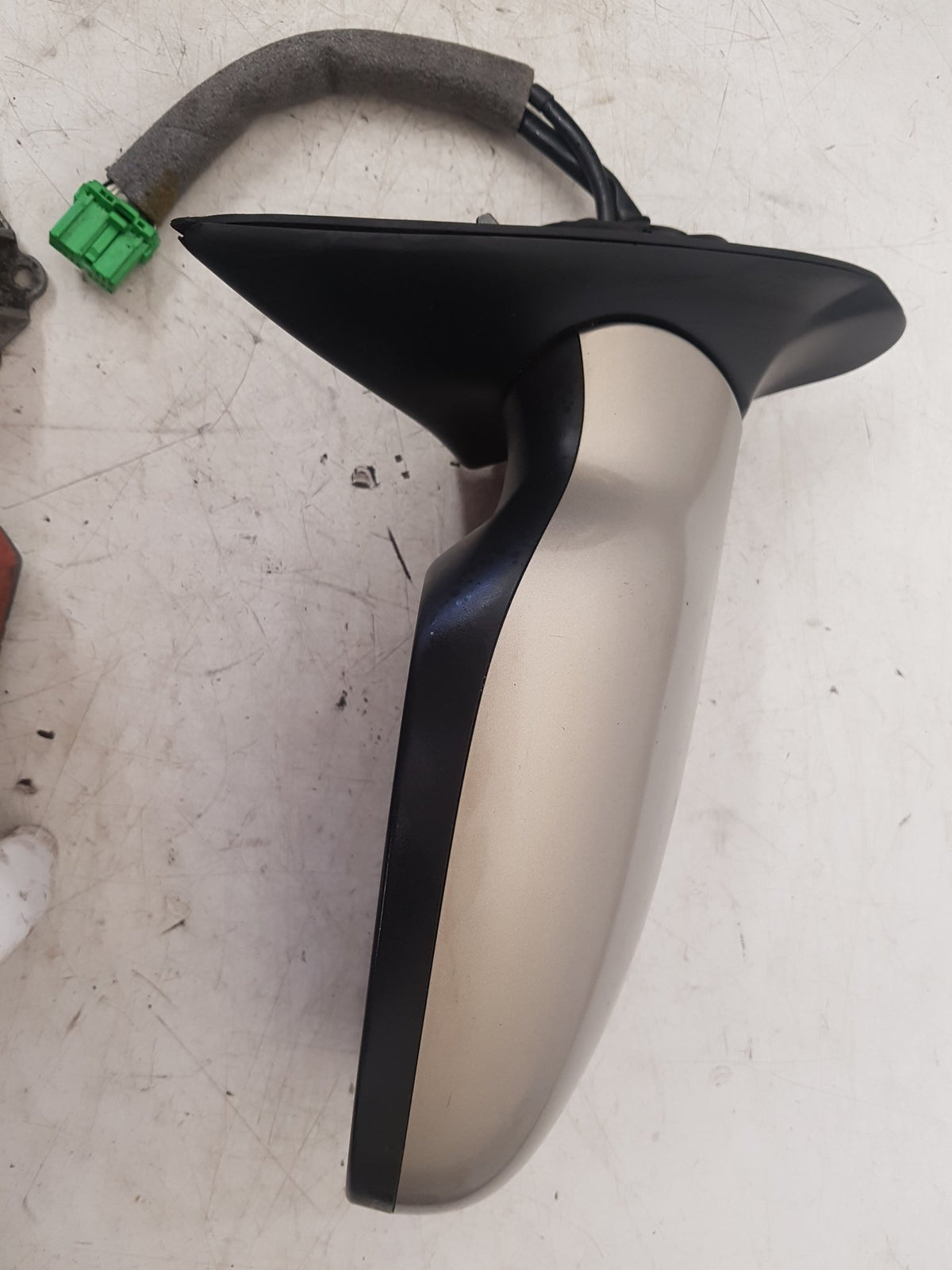 2005-2008 Volvo V70 II Electric Door Mirror Driver Side Gold