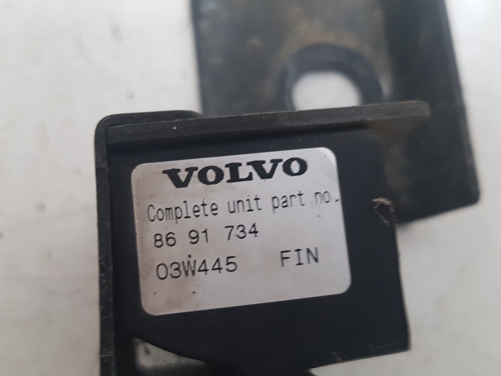 2003 - 2007 Volvo V70  Estate Crash Sensor 8691734