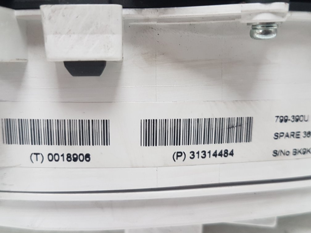 2012 - 2016 Volvo V40  Hatchback Instrument Cluster 31314484