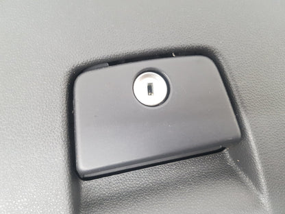 2004 - 2010 Volvo V50   Estate Glove Box 9481664
