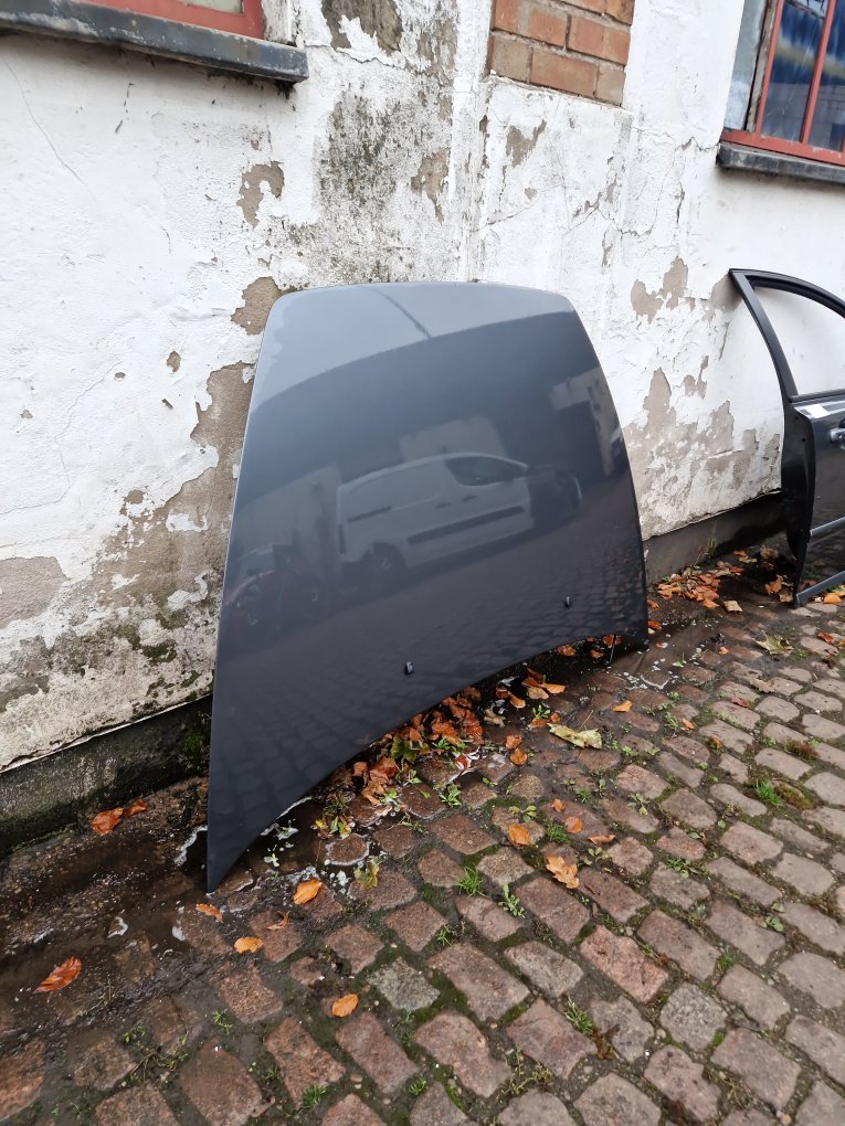 2004 - 2010 Volvo V50   Estate Bonnet 455 GREY